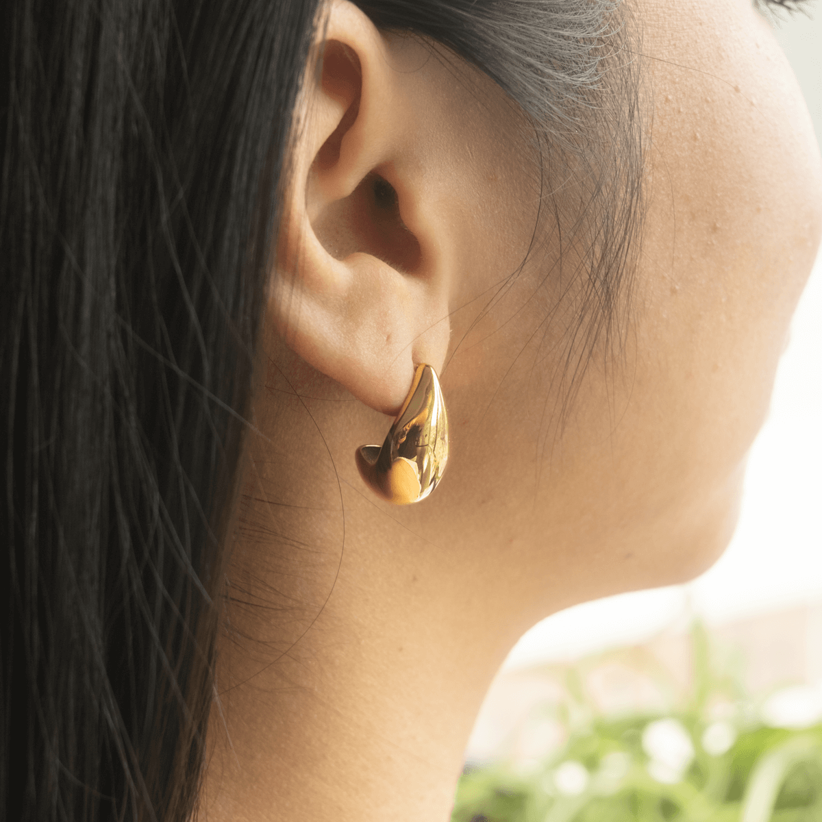 Lea Petal Stud Earrings